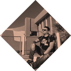 Manu Vaca. Wetpaint.